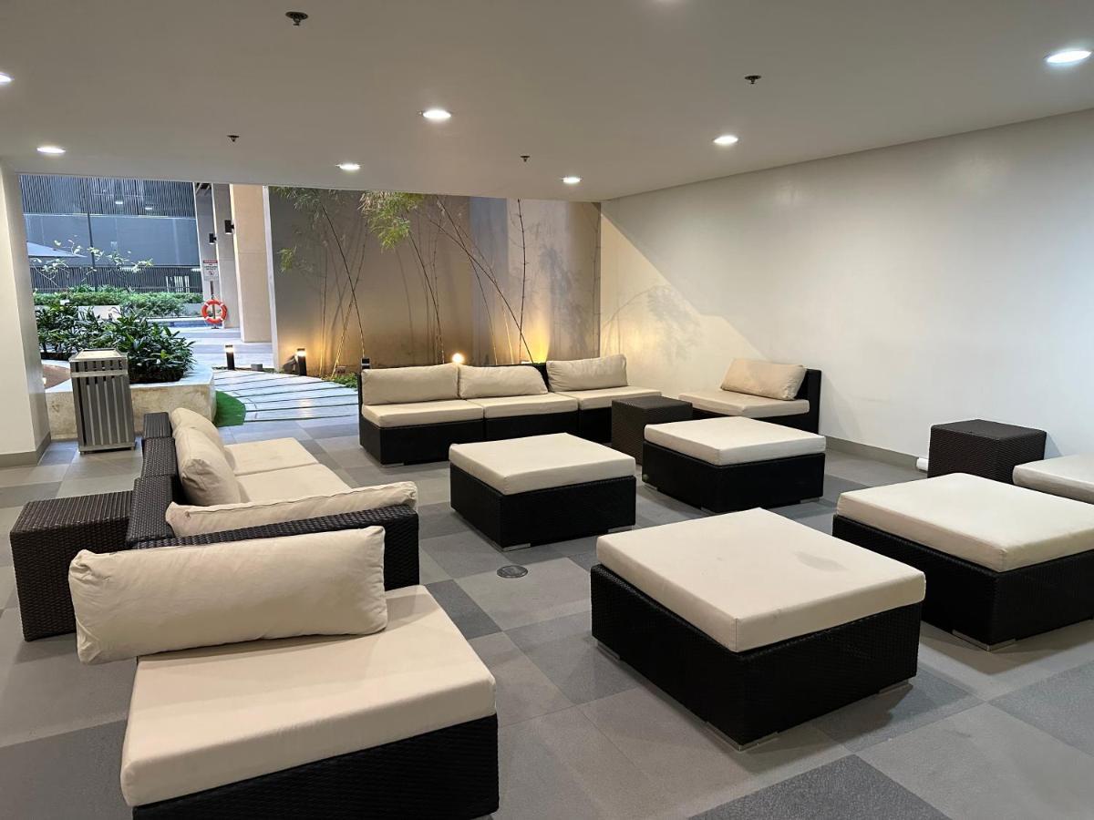 S Residences Tower 3 Moa Luxe Staycation By C Manila Dış mekan fotoğraf
